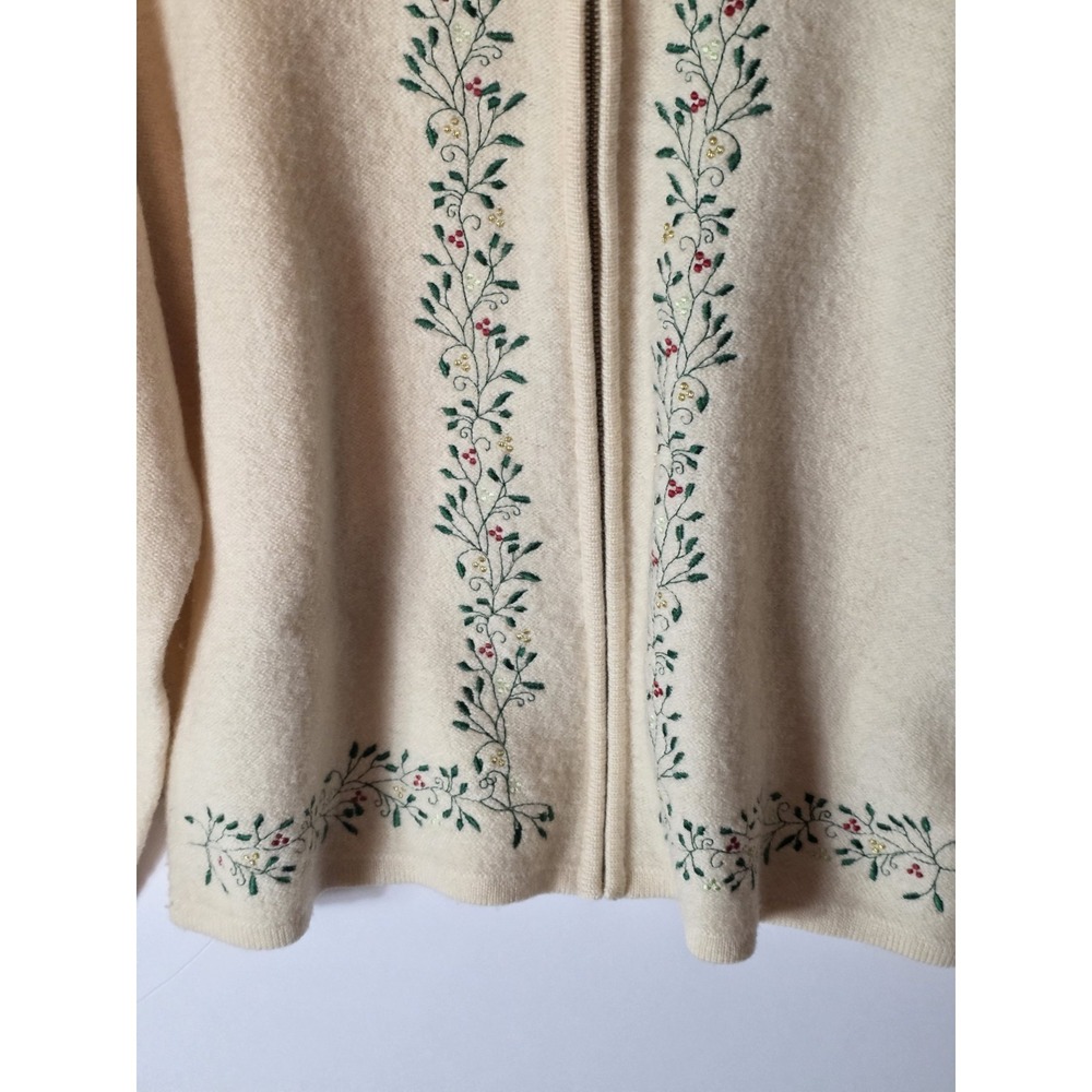 Karen Scott Pure Wool Womens Zip Sweater. Size 1X Embroidery Front And Sleeves. - Picture 4 of 8